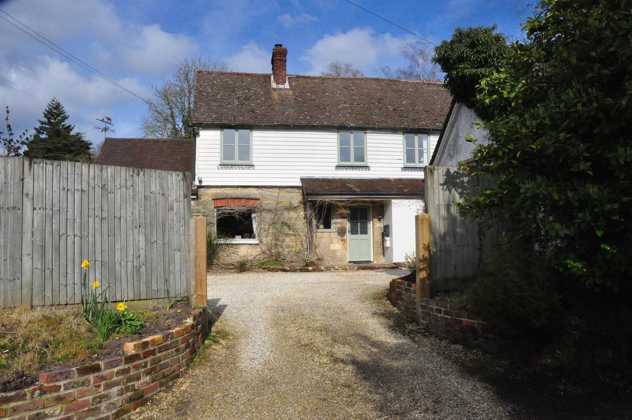 לינה וארוחת בוקר Wadhurst Little Tidebrook Farm מראה חיצוני תמונה